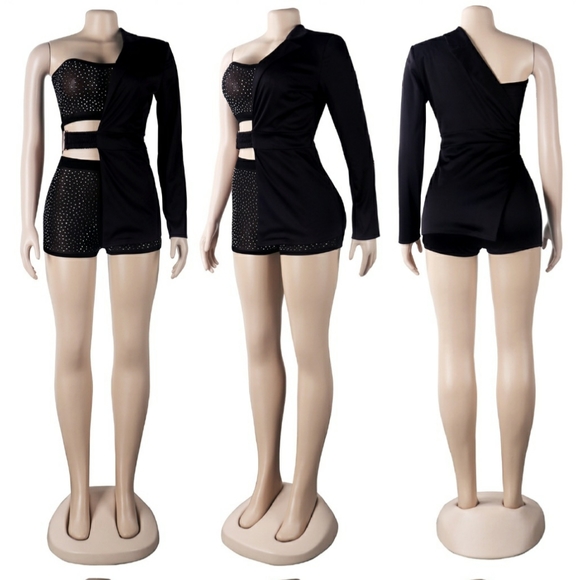 SEXY BLACK 3 PIECE OUTFIT W/SILVER 88%POLYESTER 12%SPANDEX SIZES M/L AV… - Picture 3 of 7